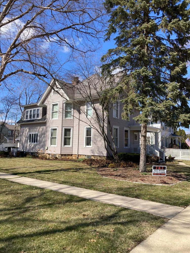 Home Wash for J&J Power Washing and Gutter Cleaning in Sycamore, IL