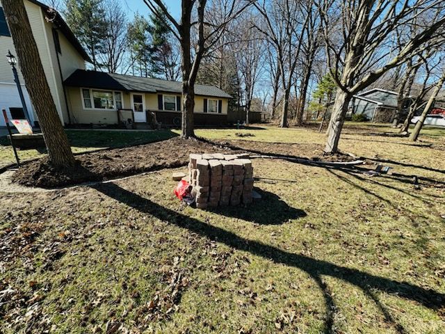 All Photos for Manny's Cleaning,Lawn Care & Snow Removal Services in Champaign, IL