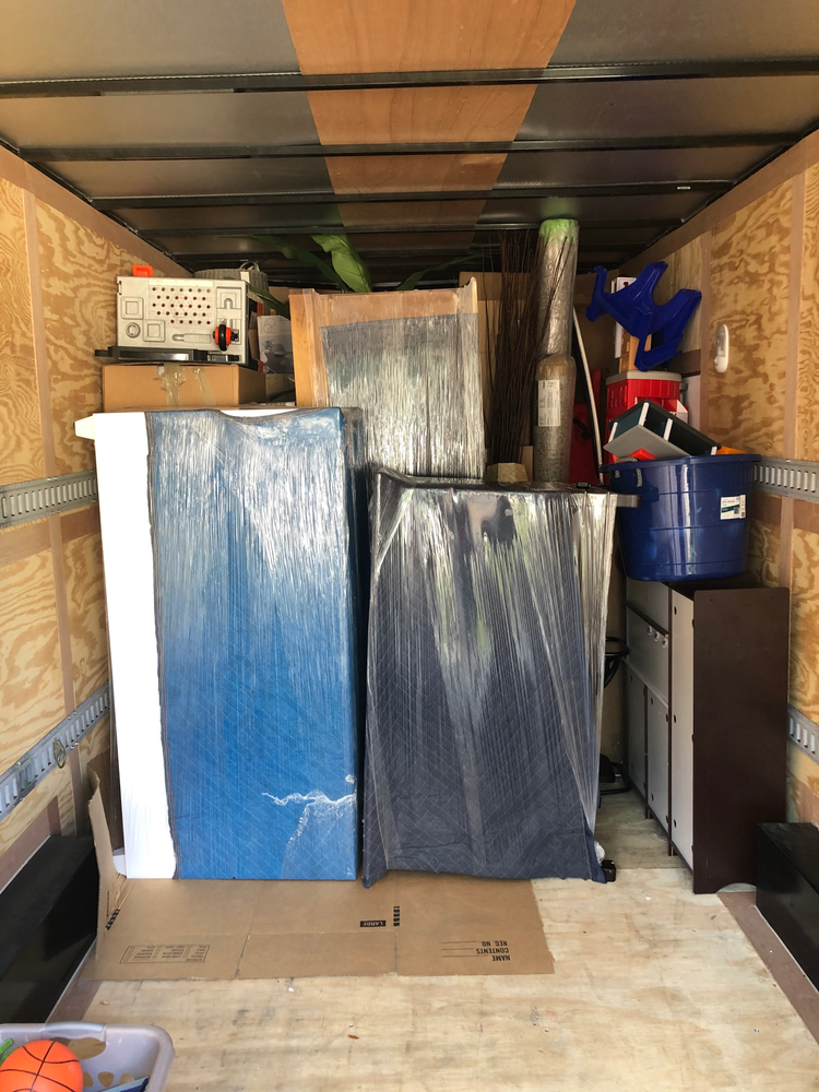 Our residential moving service offers professional, efficient, and stress-free relocation assistance for homeowners. With experienced movers and top-notch equipment, we ensure a safe and seamless transition to your new home. for Hall Brothers Moving in Tampa, FL