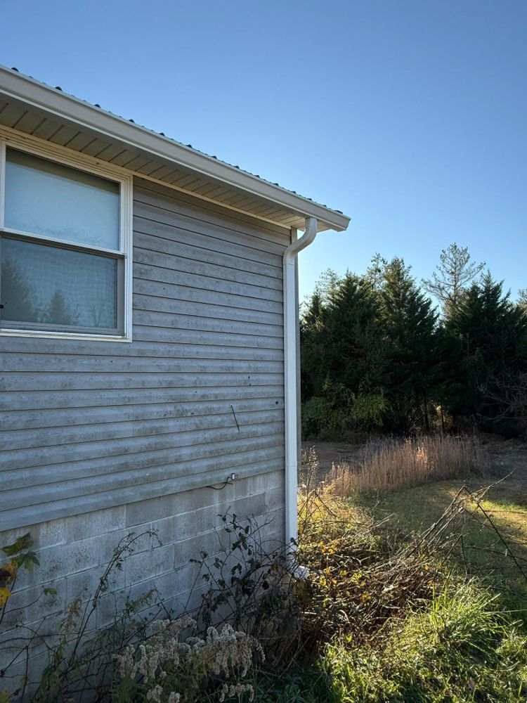 All Photos for Top Hand Roofing and Gutter in Pomeroy, OH