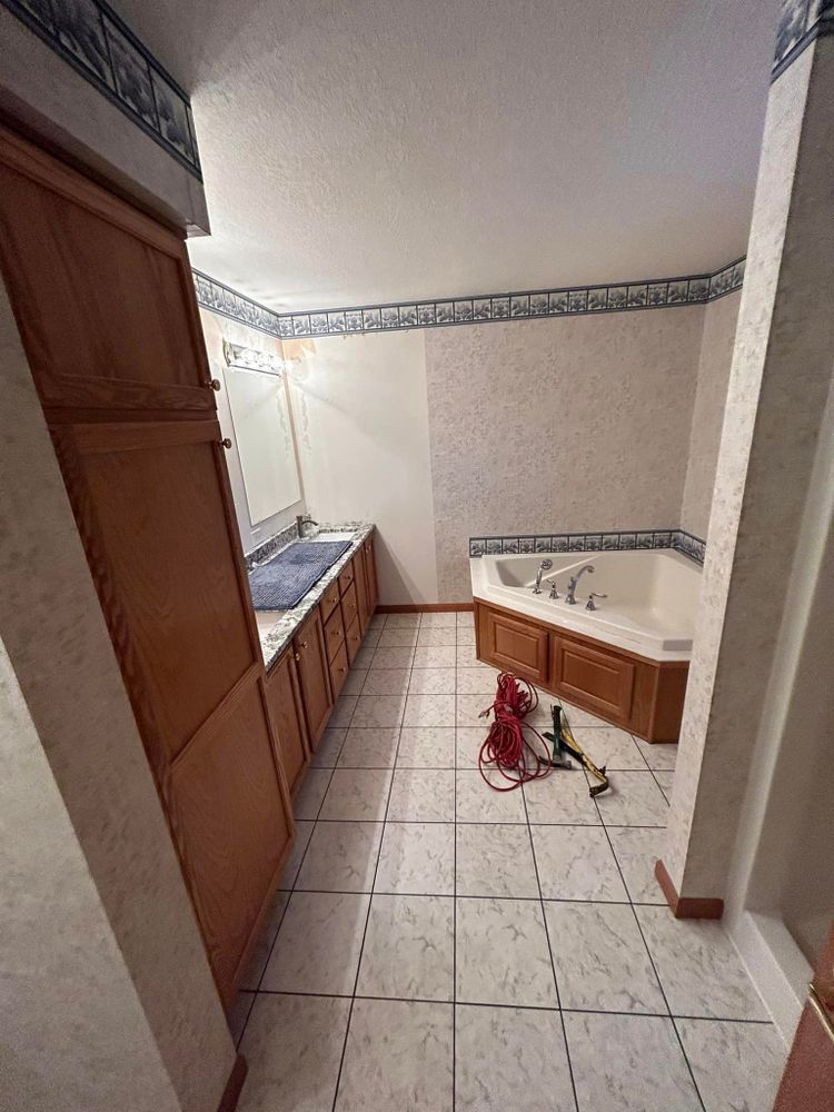 All Photos for Ed's Home Improvement in Bluffton, OH