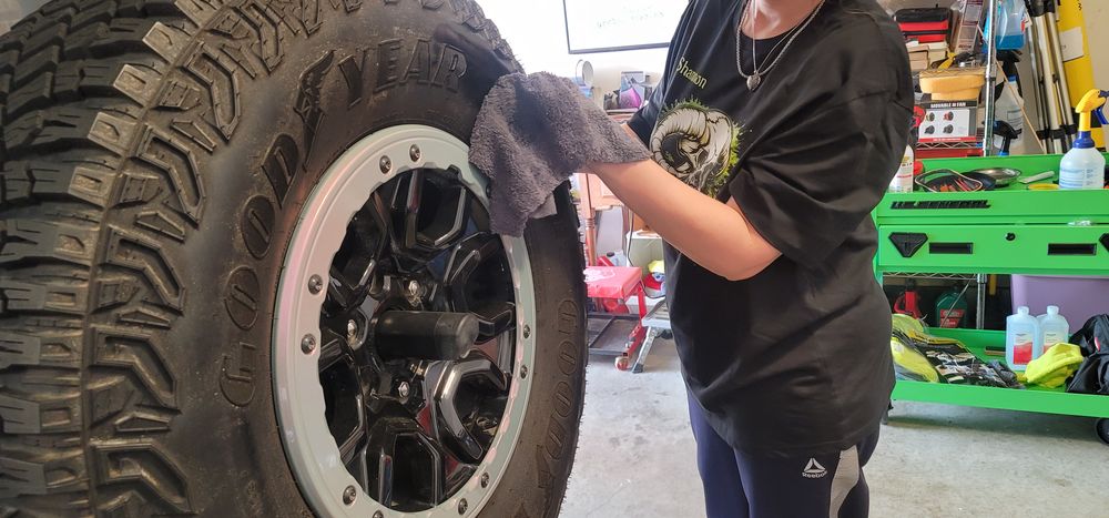 Chameleon Ford Bronco for DB WRAPS in Josephine, TX