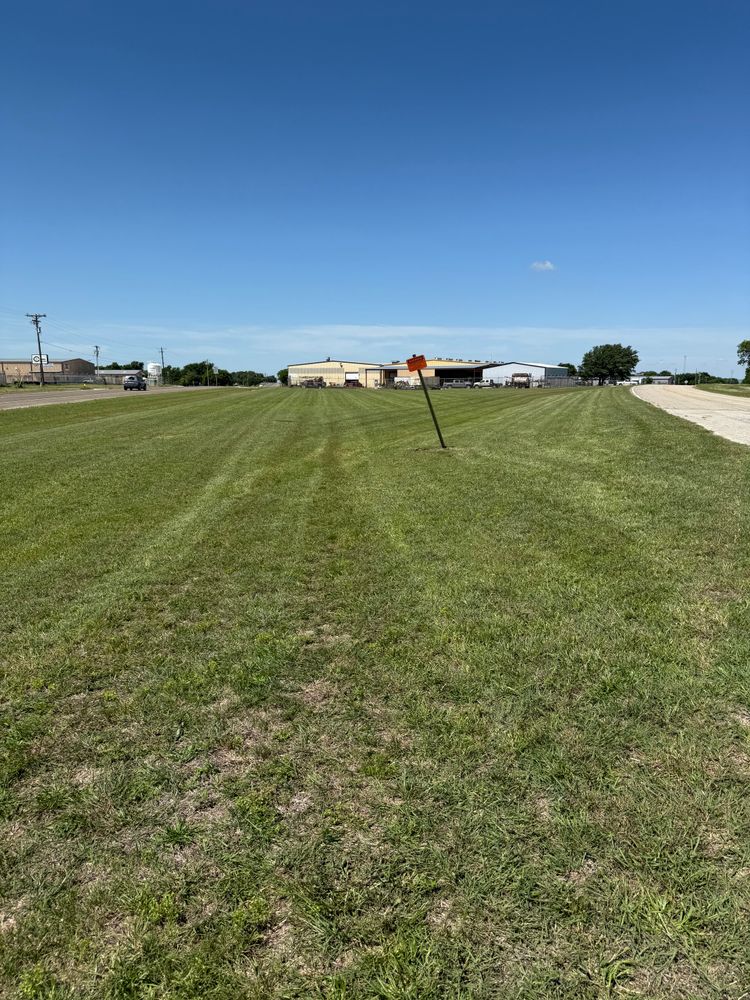 All Photos for Watson Lawn Care in Hillsboro, TX