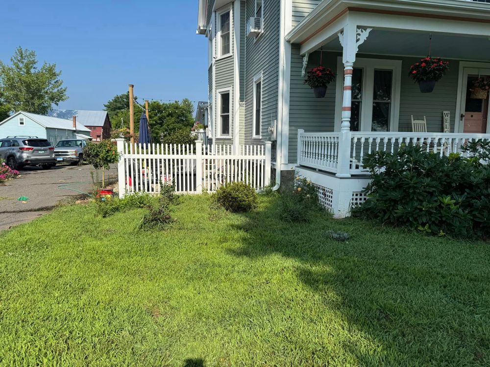 Landscaping for Lennon Land Management in Suffield, CT