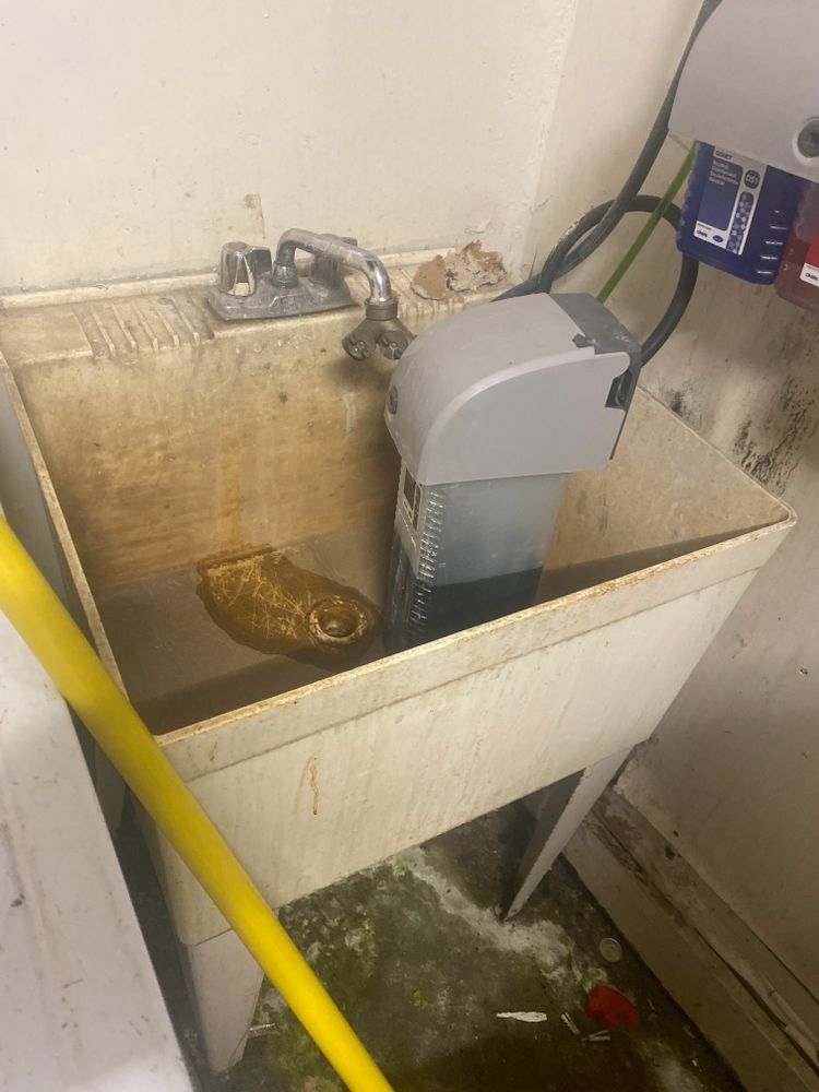 Handyman for The Flip Flop Roofer in Statesville, NC