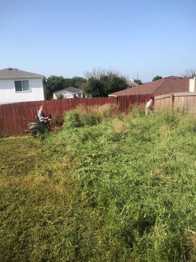 All Photos for D’s Lawncare in Killeen, TX