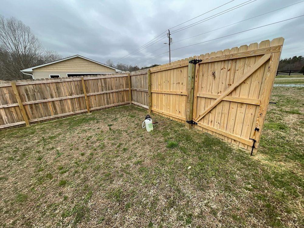 Fence Washing for Flemings Pressure Washing LLC in Gibsonville, North Carolina