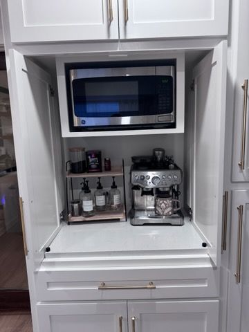 All Photos for Clutch Roofing & Construction in Mustang, OK