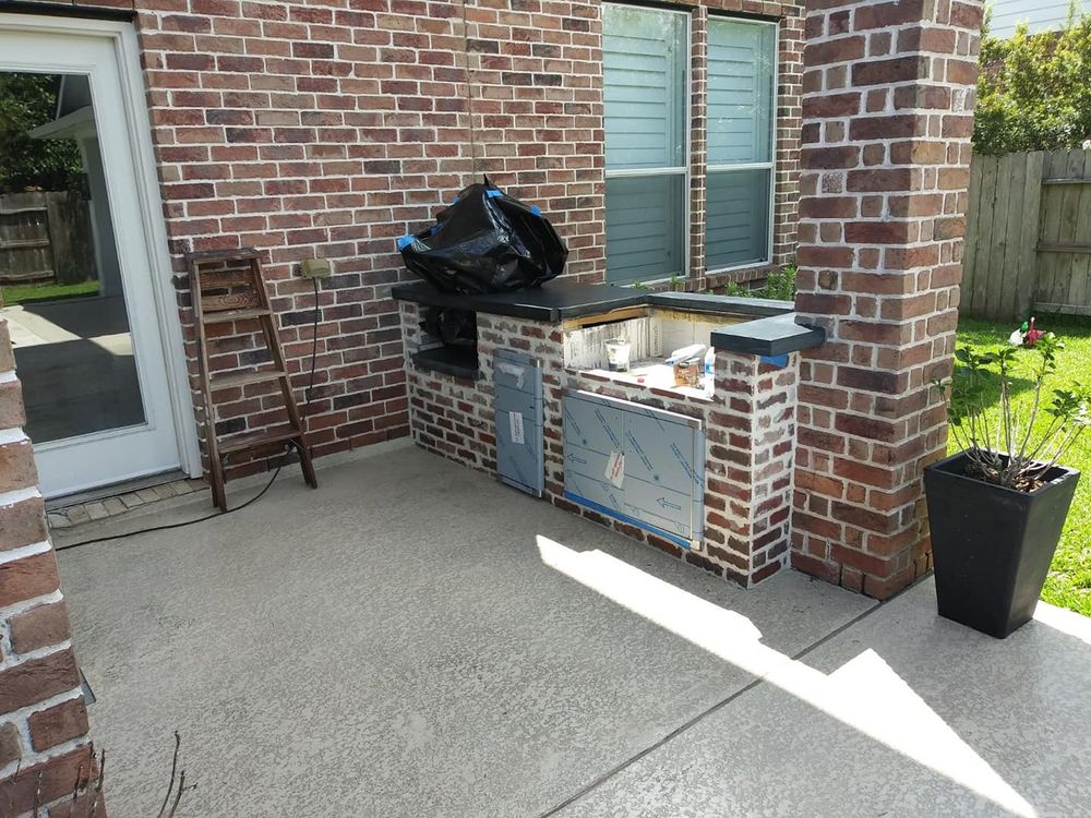 Pergolas, Decks, and Outdoor Kitchens for Elevated Building Contractors  in Houston, TX