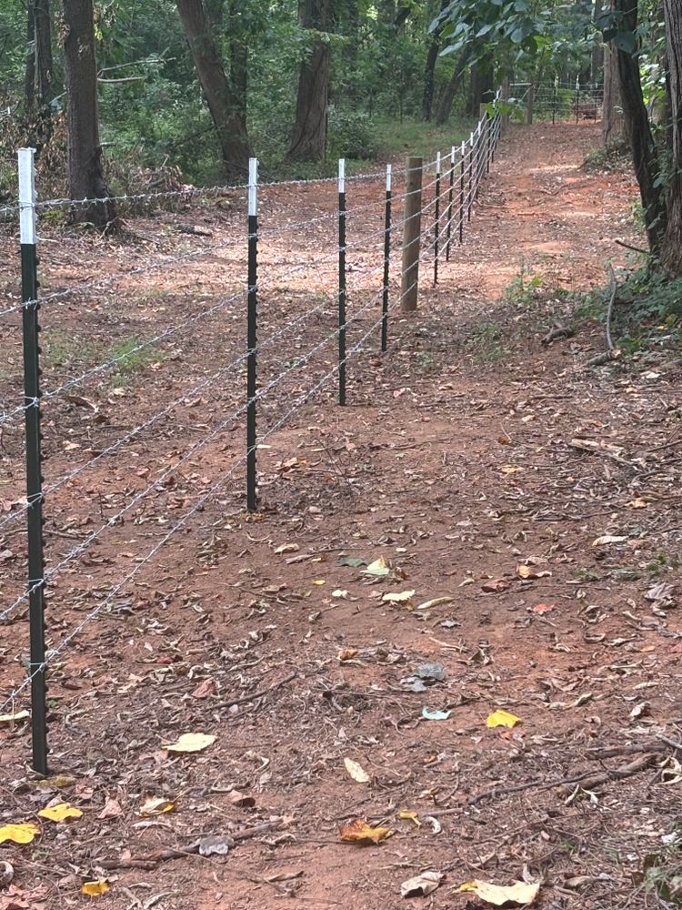 Fence for LB Fencing & Services in Archdale, NC