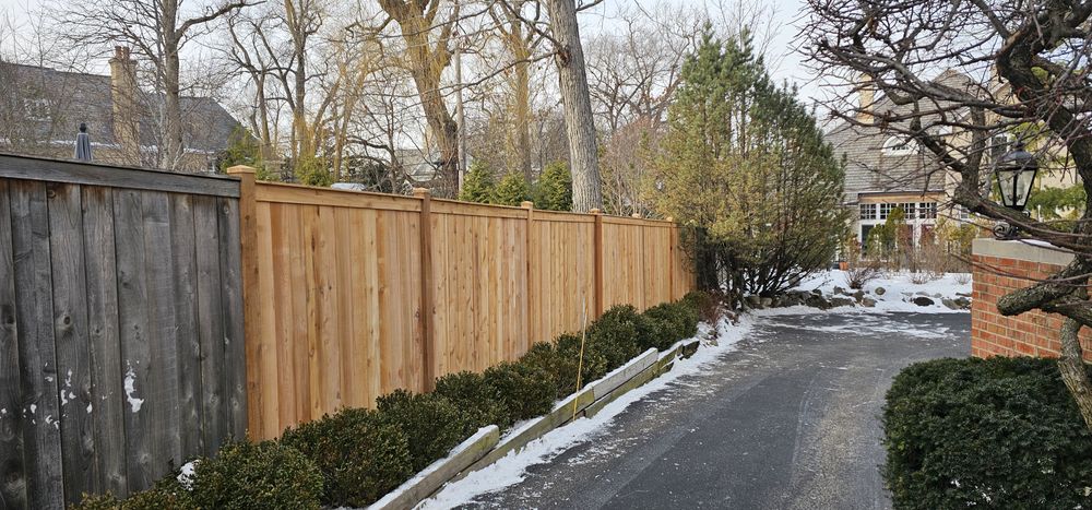 CEDAR WOOD FENCES for Fence Value Corp in Chicago, IL