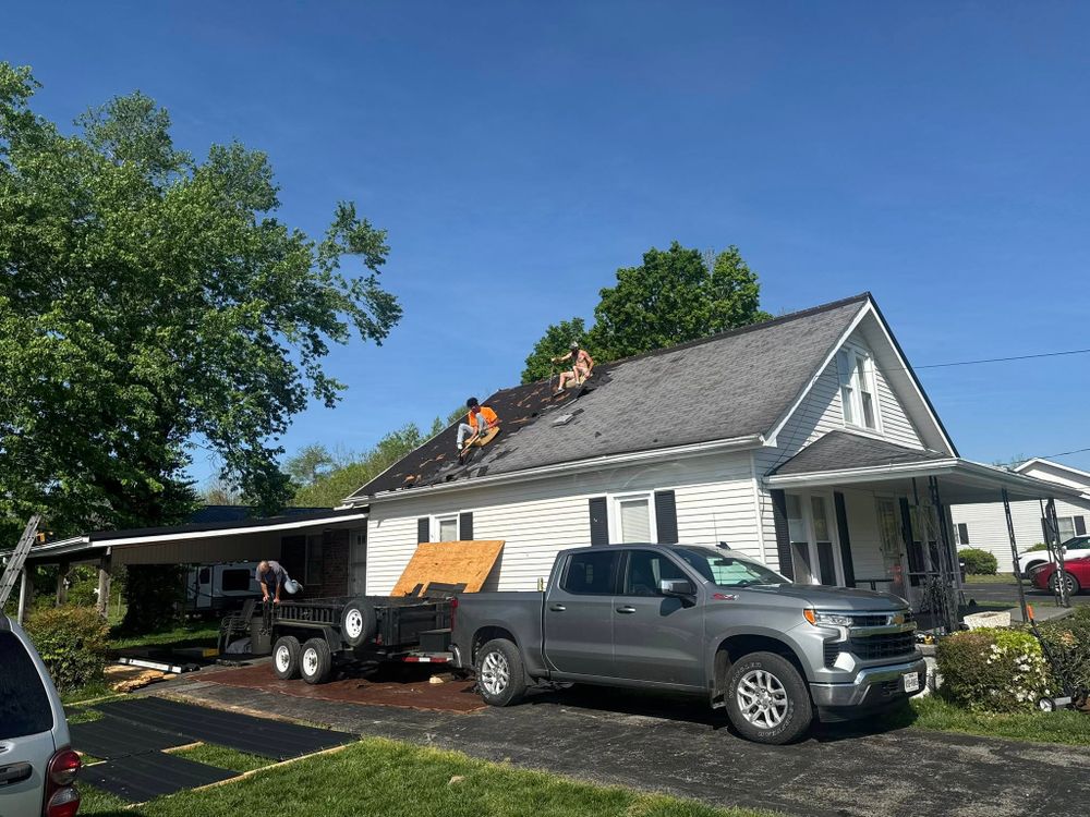 Green River Roofing LLC team in Columbia, KY - people or person