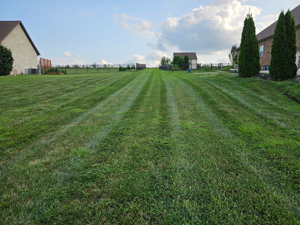 Lawn Care for Lawnscapers TN in White House, TN