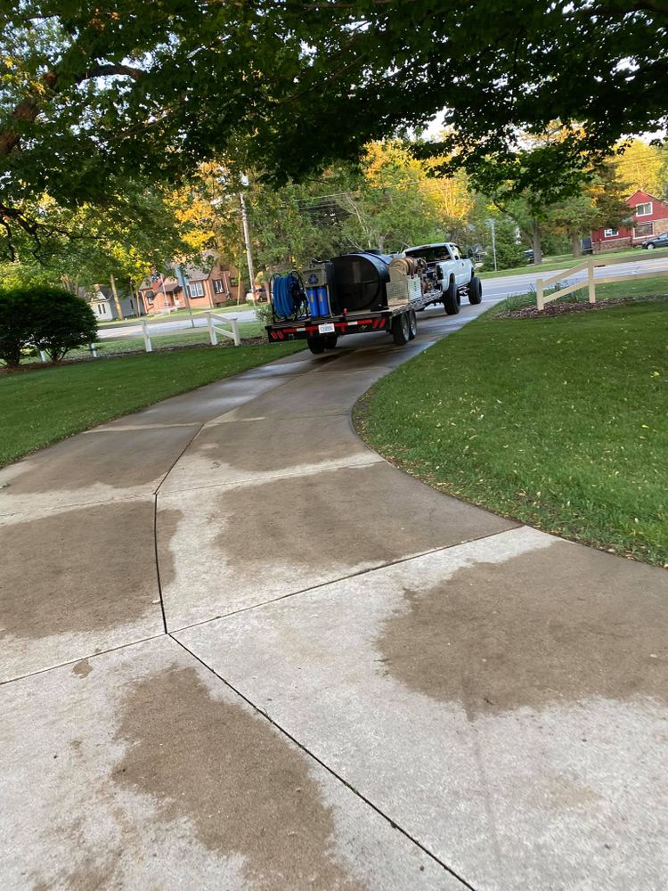 Home Softwash for A&E Pressure Washing & Roof Cleaning LLC in Owosso, MI