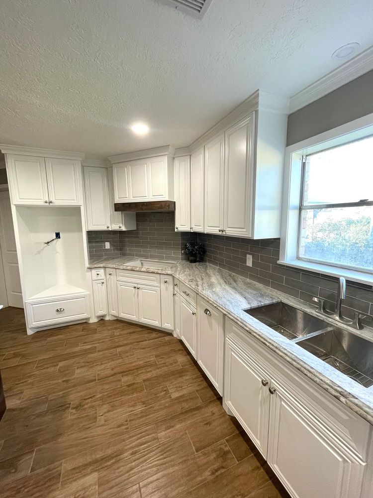 All Photos for Alpine Home and Construction in Madisonville, TX