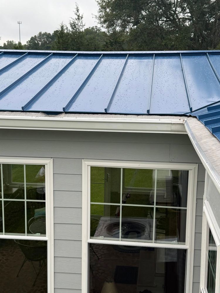 Our Flatroofs service offers durable, weather-resistant solutions tailored to enhance energy efficiency and protect your home. experience professional installation and reliable maintenance with materials that ensure lasting performance for years to come. for Wa Alexandras Company in Charlotte, NC