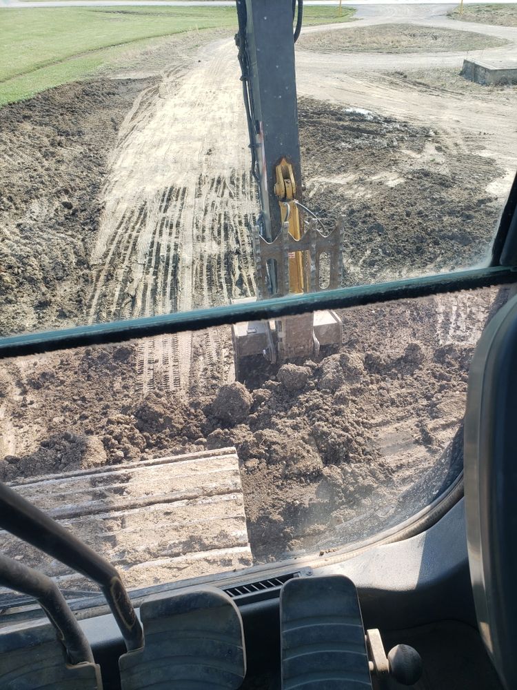All Photos for BDS Trucking & Excavating in Litchfield, IL