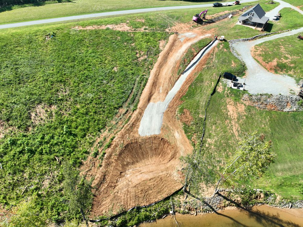 All Photos for Hunt’s Hauling & Landworks LLC in Danville, VA