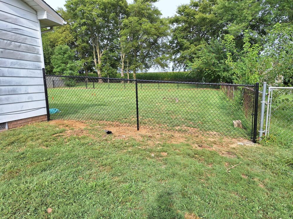 All Photos for Apex Fence in Henderson, KY