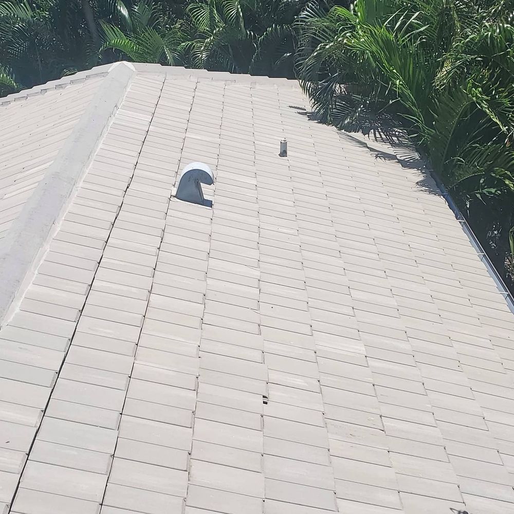 Pressure Washing for Zero Pressure Roof Cleaning INC in West Palm Beach, FL