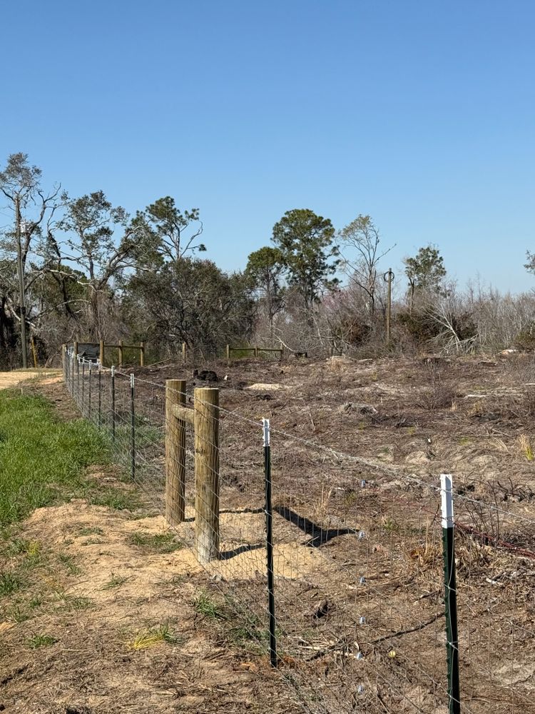 Fences for Premier Fence Company LLC in Douglas, GA