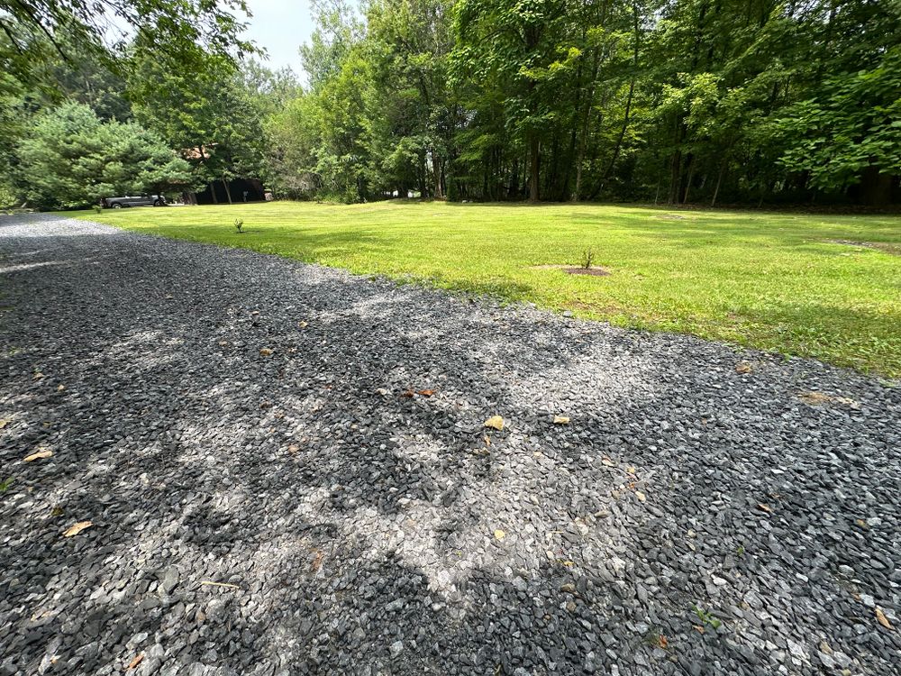 Fall Clean Up for Cuellar Lawn Care in Highland , NY 