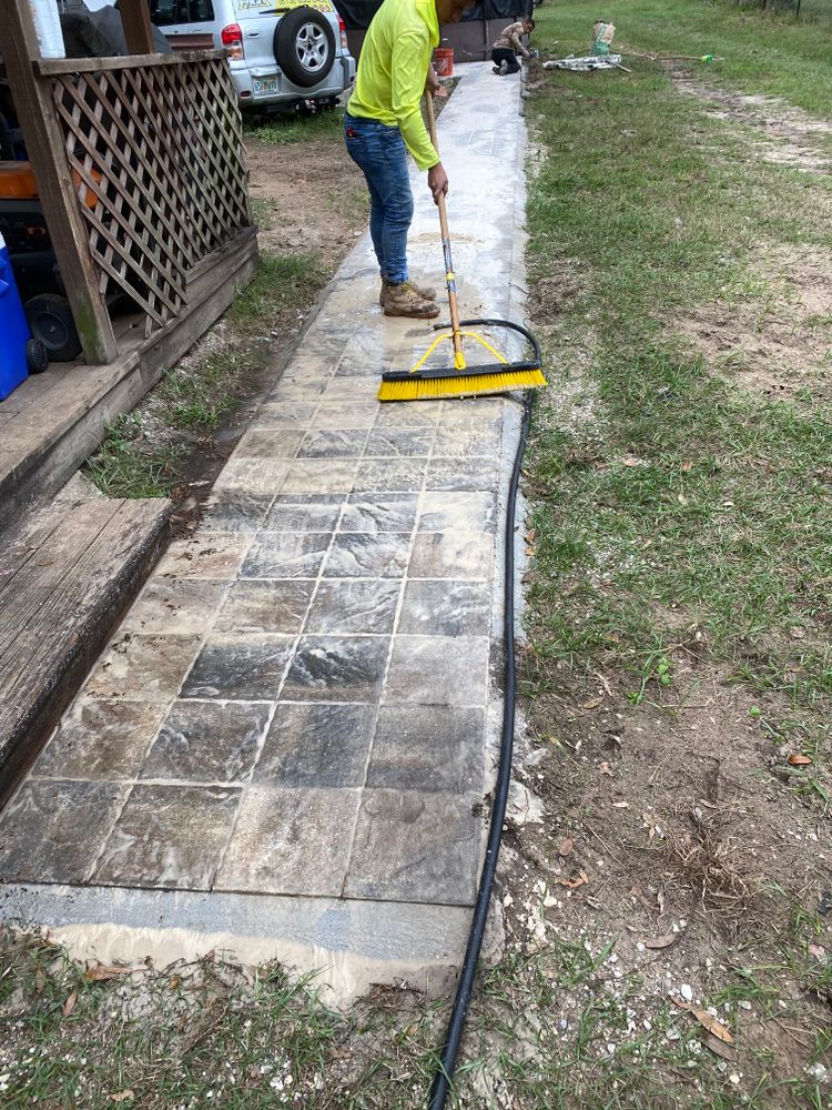 Concrete for Nunez Concrete & Landscape LLC in Tampa Heights, FL