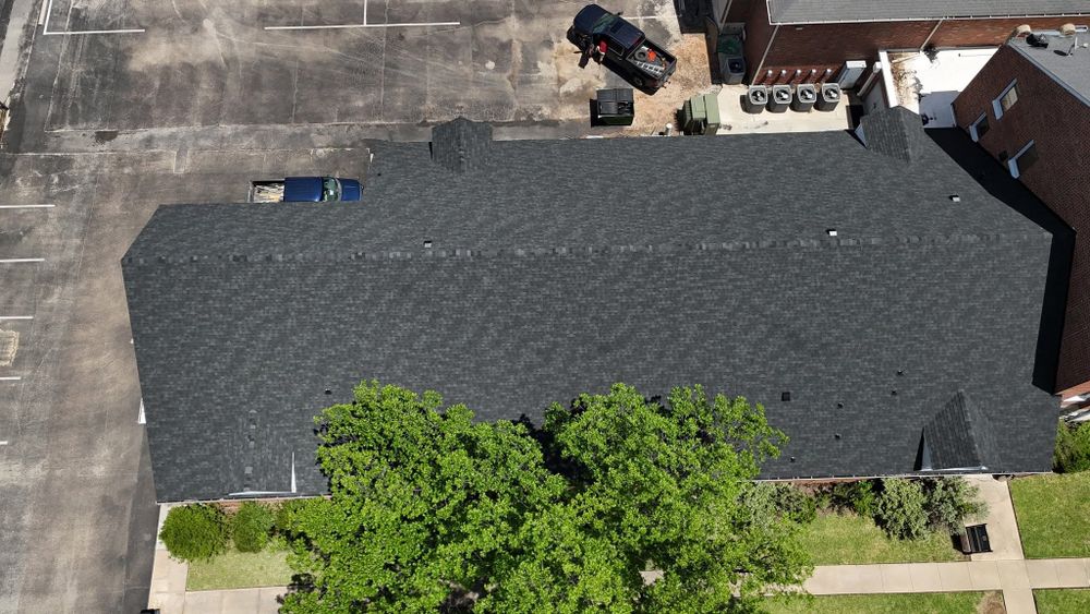 Shingle Roofs  for Barcenas Roofing & Remodeling in San Saba, TX