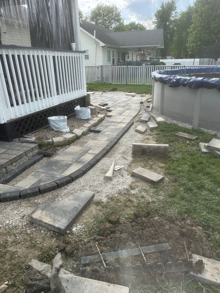 All Photos for Mayfield Landscaping in Staunton, IL