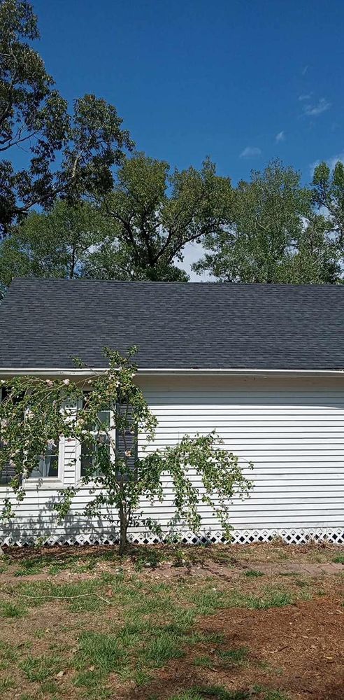 Our Roofing Installation service offers homeowners durable, high-quality roofing solutions with expert craftsmanship and reliable materials, ensuring your roof is both beautiful and resilient. Trust us for a seamless installation experience. for Forrest White Roofing in Pollok, TX
