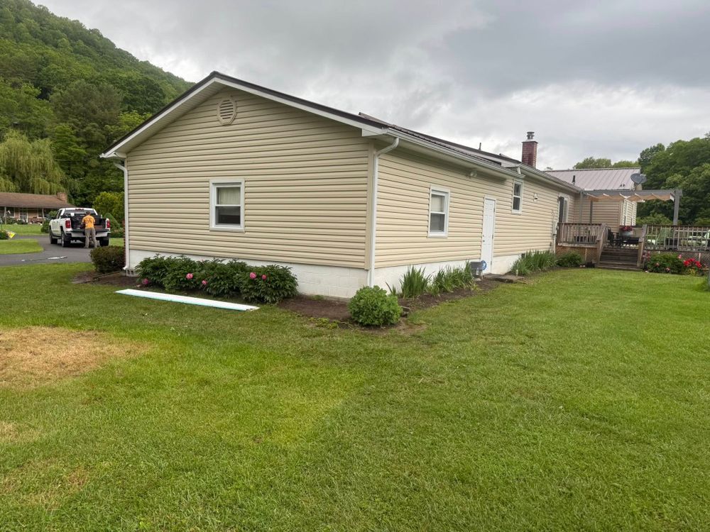 Siding Jobs for Cloonan's Home Improvement LLC in Ghent, WV