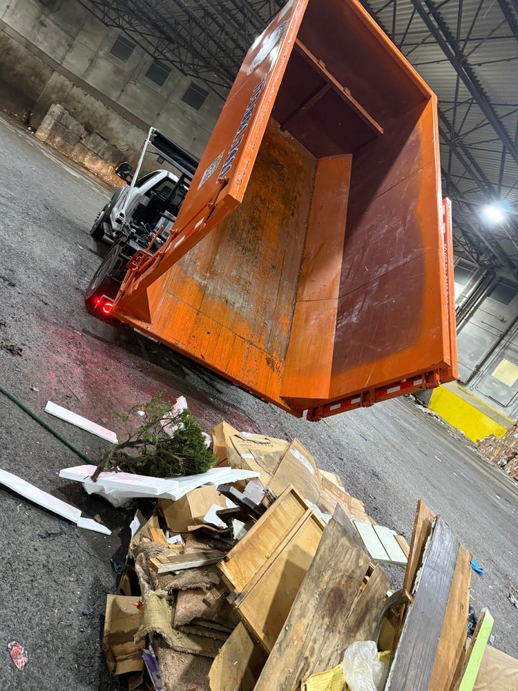 Dumpsters for Trailer and Trash Dumpsters LLC in Arlington Heights, IL