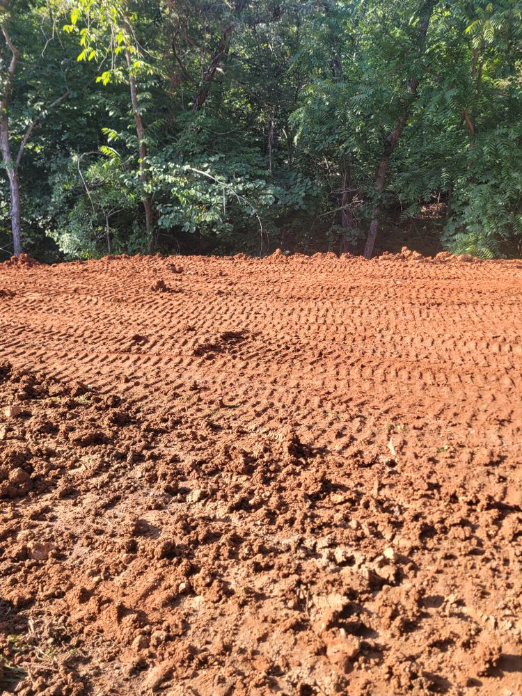 Dirt work for S & K Excavation LLC in Bonne Terre, MO