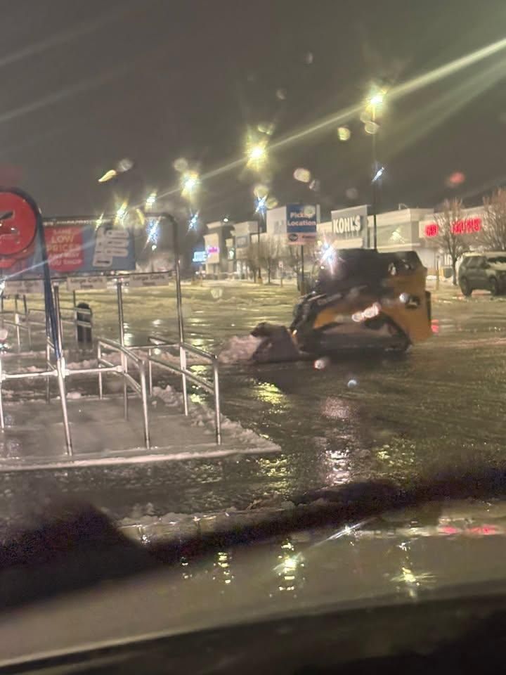 All Photos for Dust Till Dawn Lawn in London, Kentucky