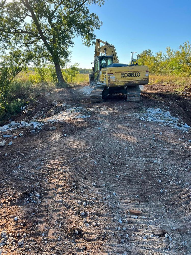 Tomahawk Wrecking & Demolition team in Purcell, OK - people or person