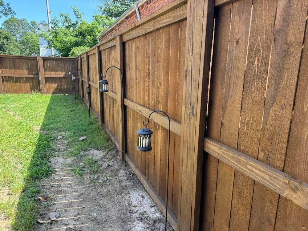 Custom Wooden Fences for Manning Fence, LLC in Hernando, MS