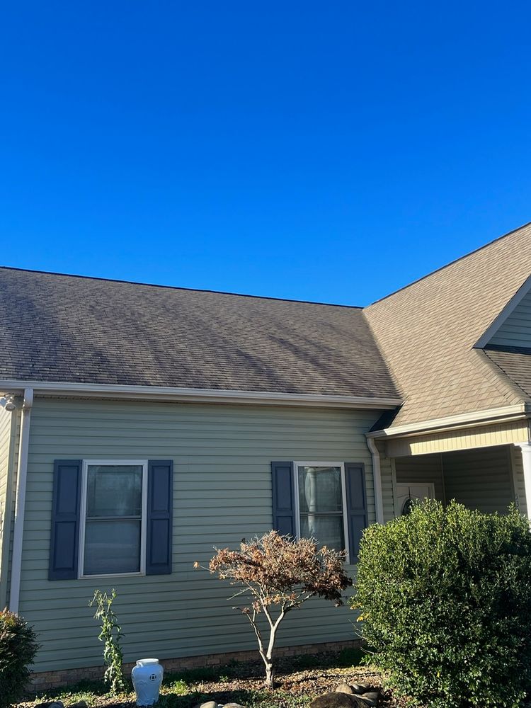 Roof cleaning for JB Applewhite's Pressure Washing in Anderson, SC