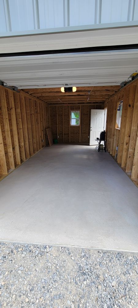 All Photos for Middle Man Construction in Fall Branch, TN