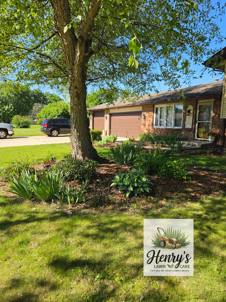 All Photos for Henry's Lawn Care in Rockford, IL