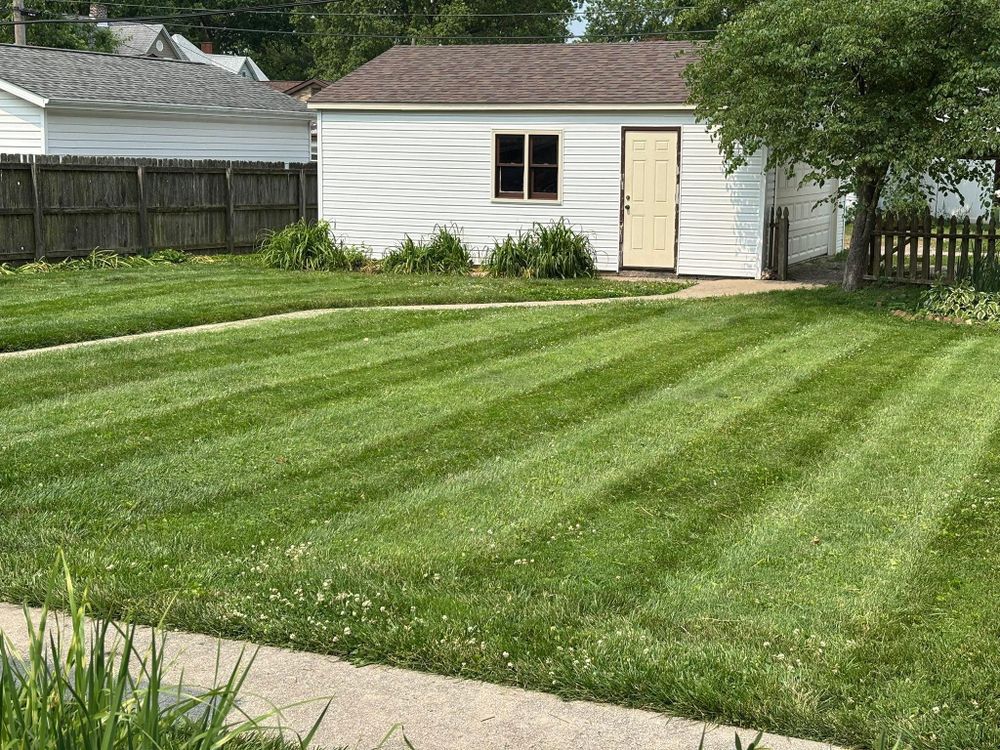 All Photos for Andrew's Lawn Service LLC in Lebanon, IL