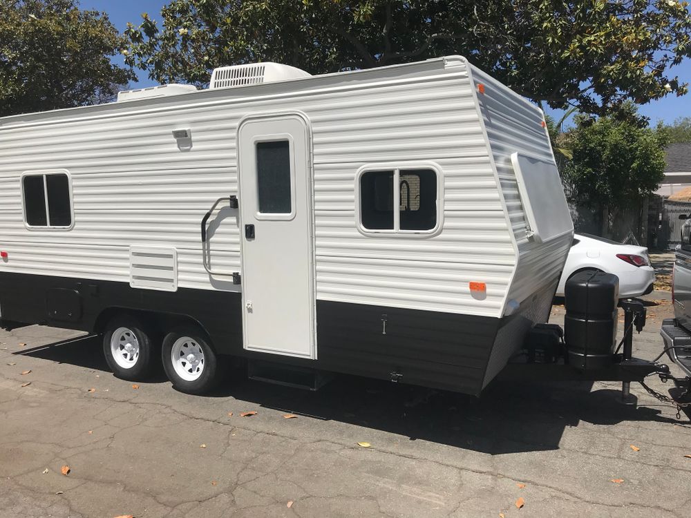 Hana - 2015 Fleetwood Travel Trailer for Mauka to Makai RV Renovations in Los Angeles, CA