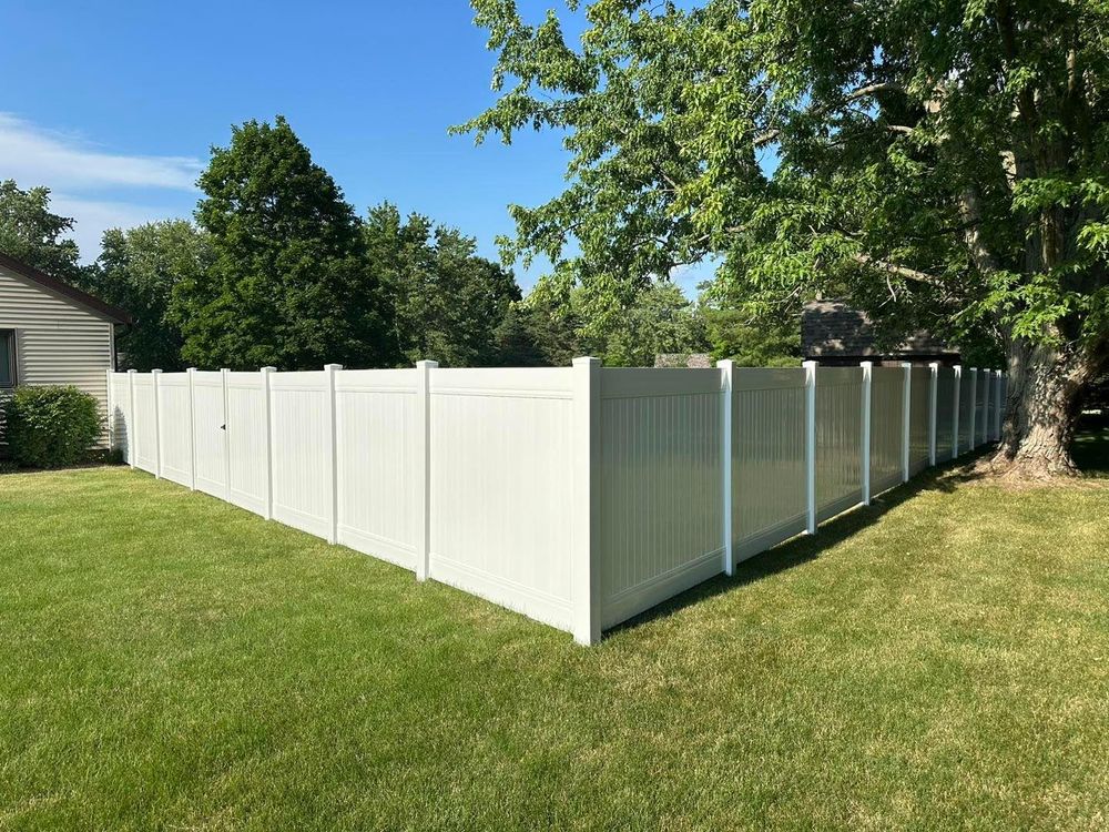 Fence Installation for Illinois Fence & outdoor co. in Kewanee, Illinois