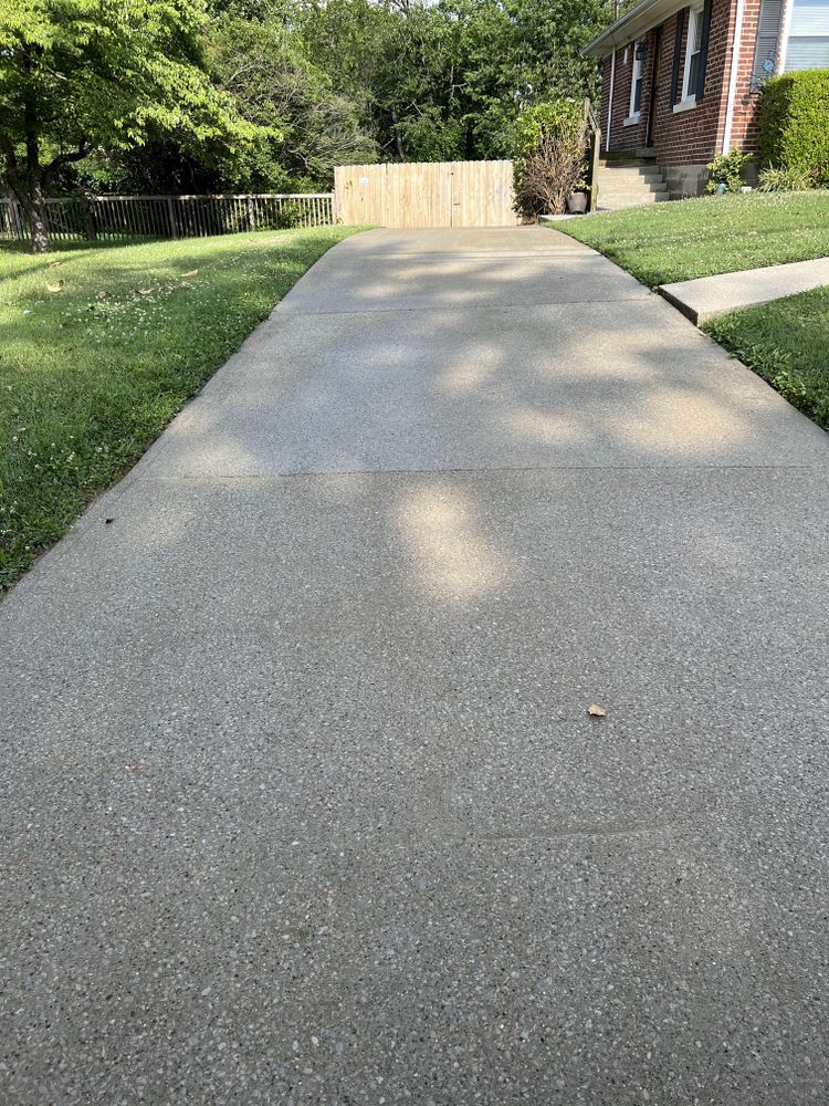 Driveway & Sidewalk Cleaning for Central KY Pressure Washing in Richmond, KY