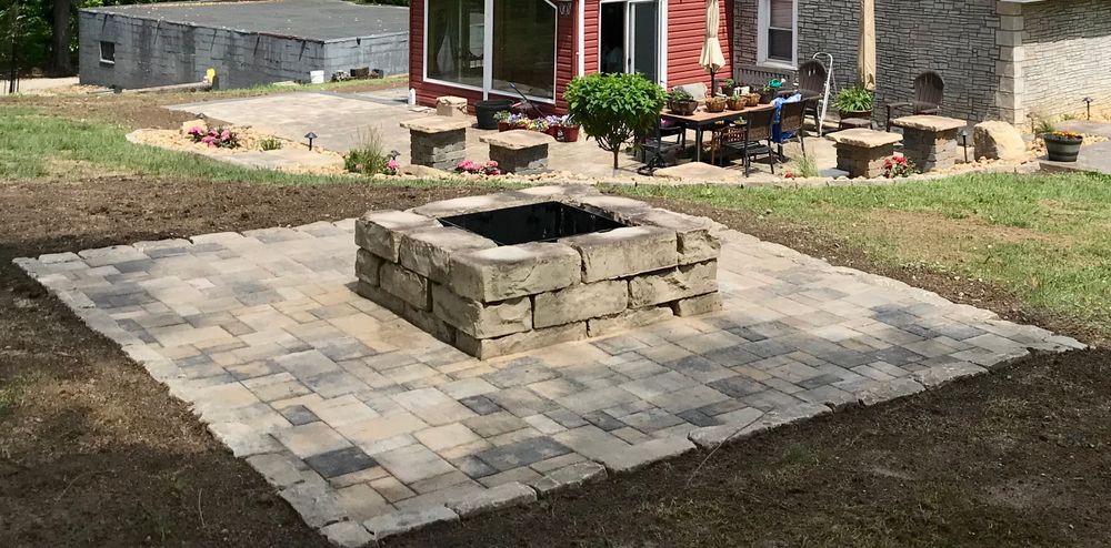 Outdoor Fireplaces for Resnik Landscaping Services in New Kensington, PA