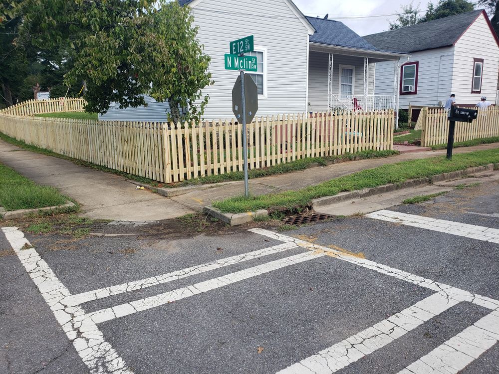 Fences for Everest Fencing in Cartersville,  GA