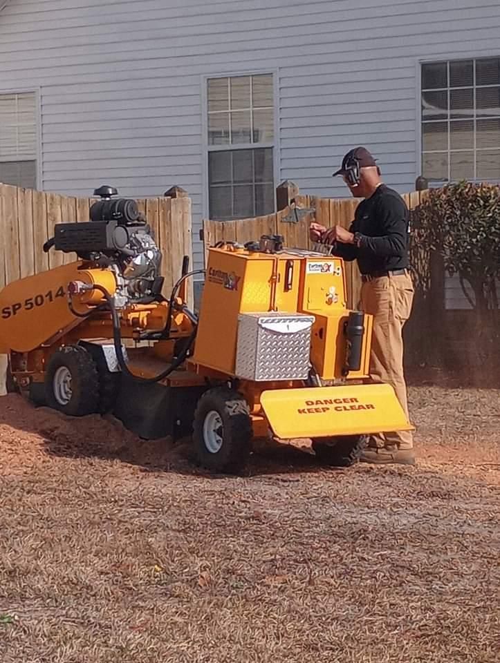 All Photos for Tucker's Tree Service and Stump Grinding in Lugoff, SC