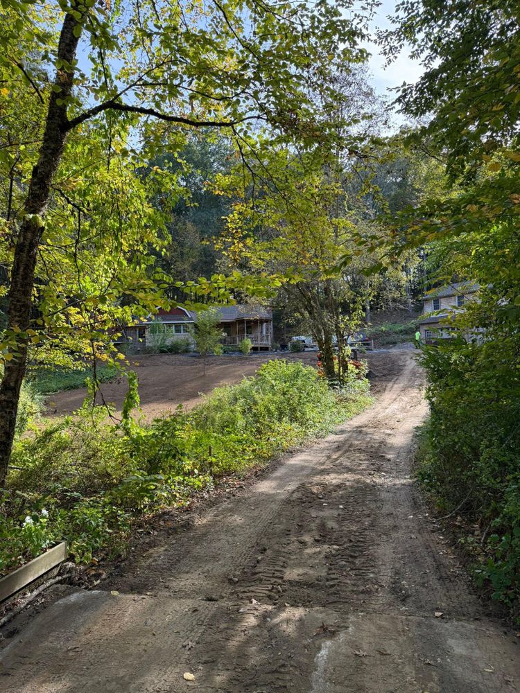 All Photos for Navedo’s Lawn Care in Putnam, CT