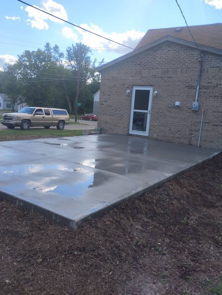 Our Concrete Repair service restores the strength and appearance of your concrete surfaces, addressing cracks, erosion, or damage with precision to ensure durability and enhance the beauty of your home’s areas. for Concrete Creations to Foundiations in Yorktown, IN