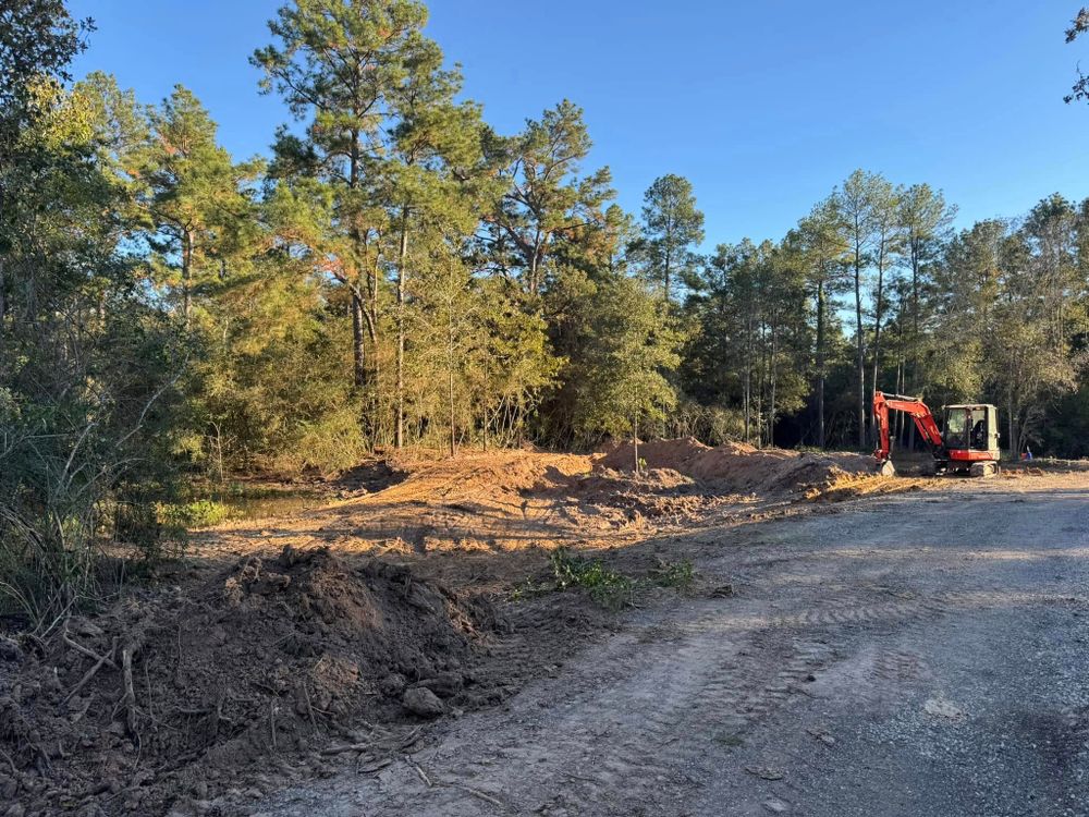 Our professional excavation service prepares your site for construction or landscaping, ensuring a solid foundation by expertly removing soil and debris while prioritizing safety, efficiency, and precision in every project. for Dovers Dirt Dynamics in Franklin, TX