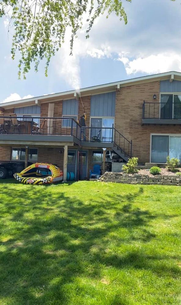 Exterior Painting for Lemos Professional Painting in Waterford Township, MI